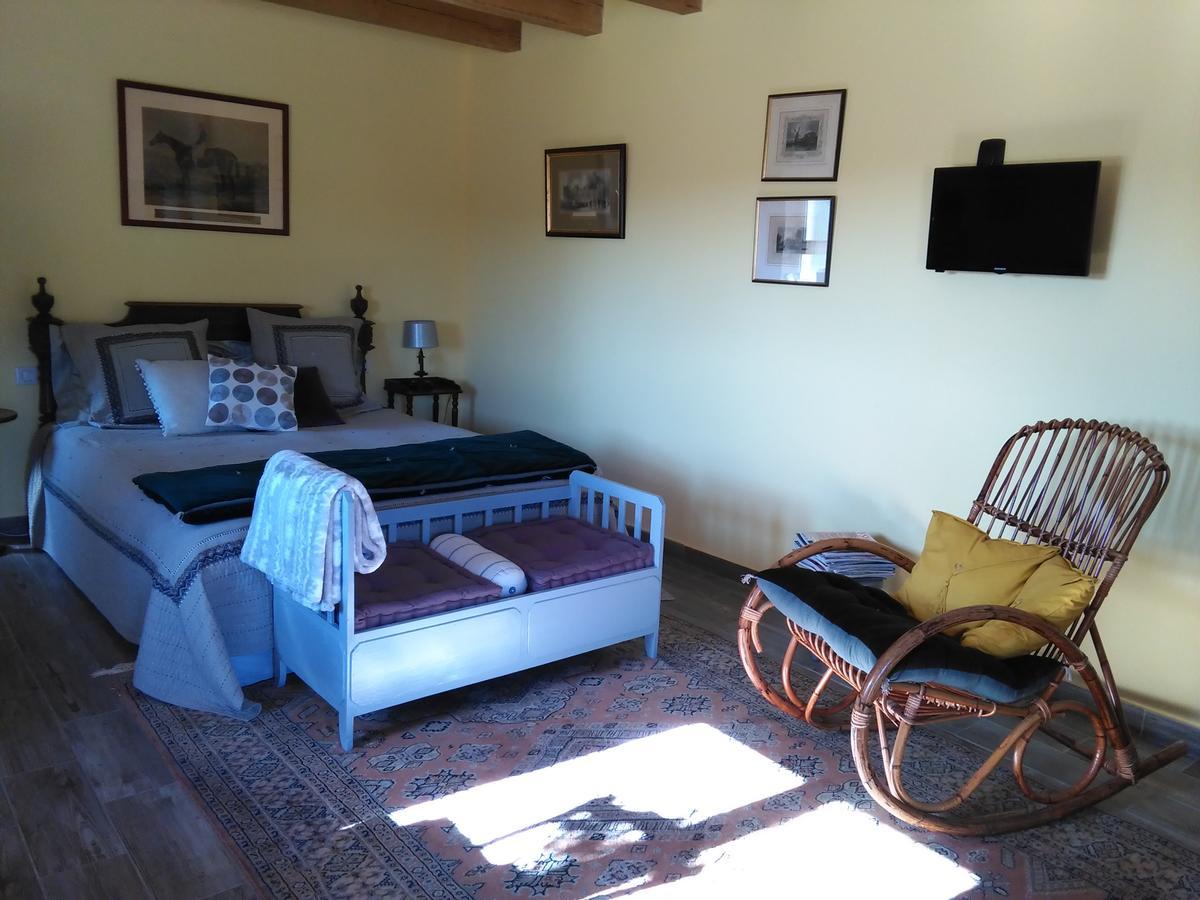 Bed and Breakfast Bergerie De Lagarrigue Baladou Экстерьер фото